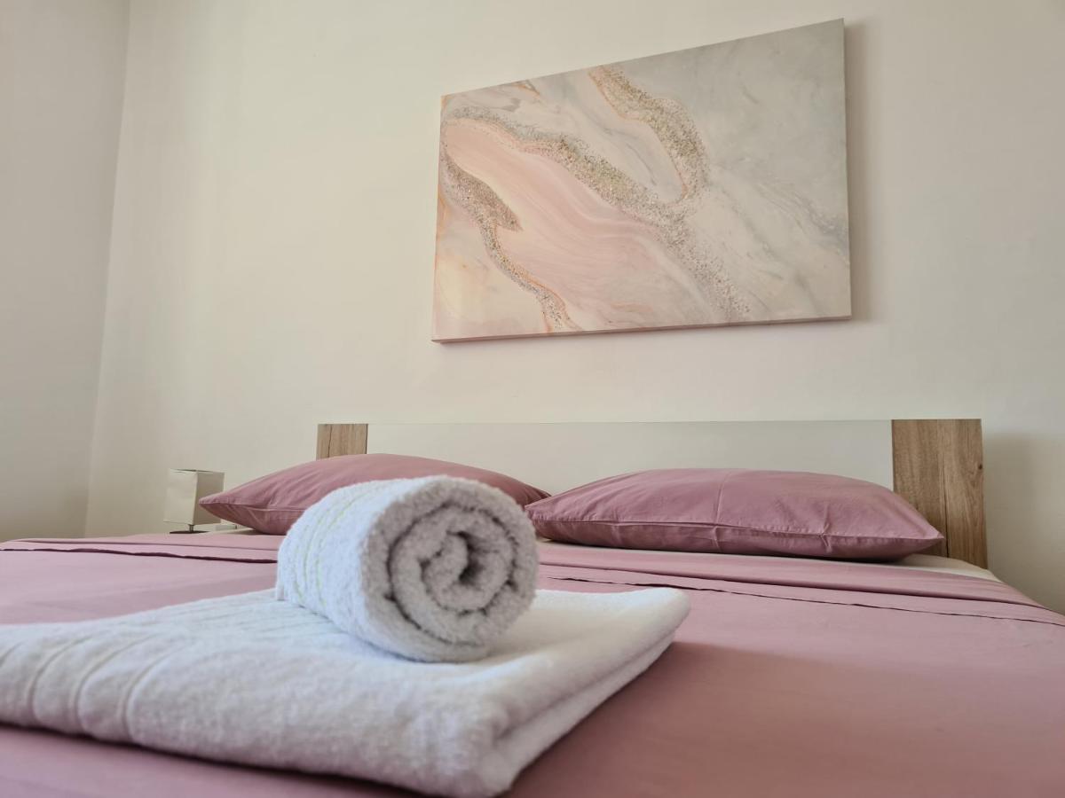 Apartments Ivana Zadar Eksteriør billede
