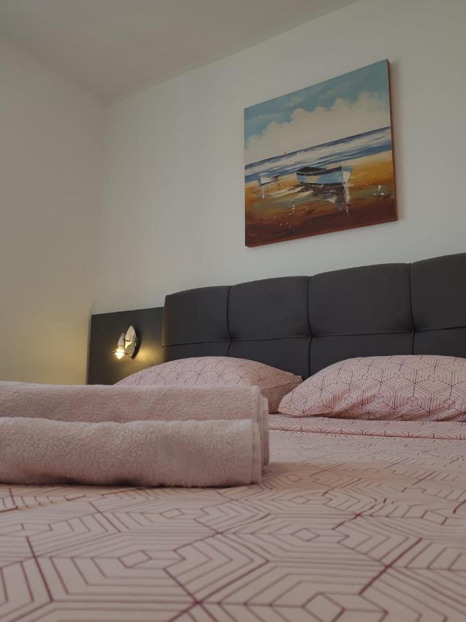 Apartments Ivana Zadar Eksteriør billede